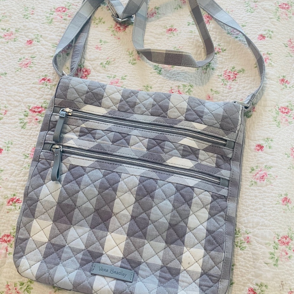 Vera Bradley Neutral Buffalo Check shimmery Triple Zip Hipster